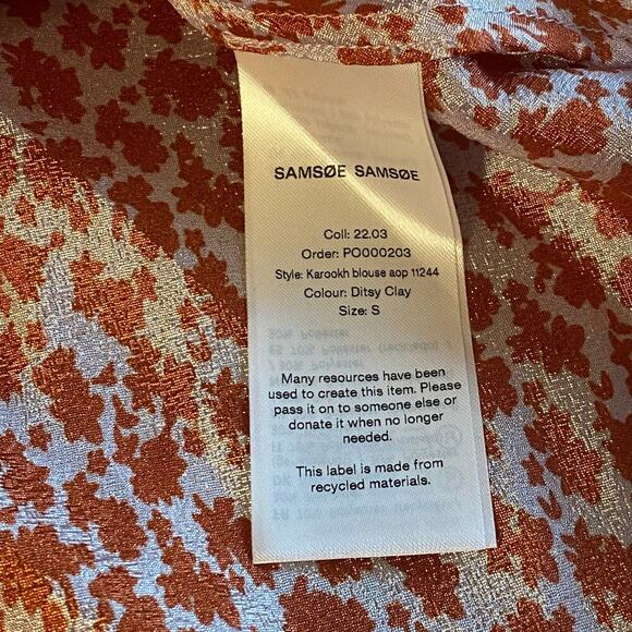 Samsoe Karookh Blouse Floral Shimmer Flutter Sleeve Feminine Romantic Womens S - Picture 8 of 13